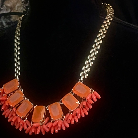 New - J. Crew Signed Orange Statement Necklace - Picture 7 of 8